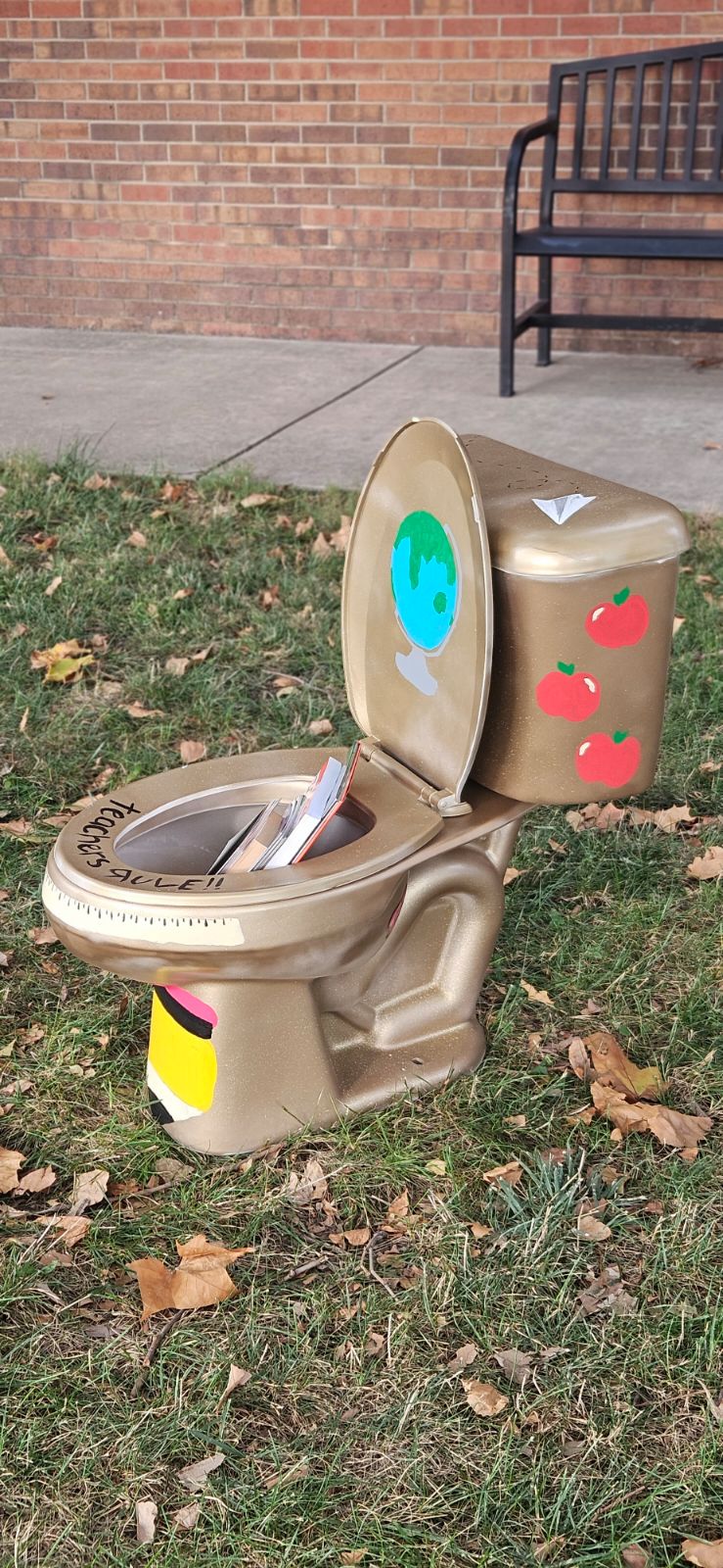Golden Throne 